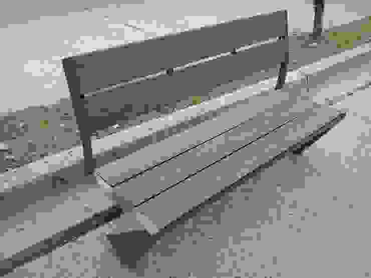 modern  door Grupo Boes, Modern   