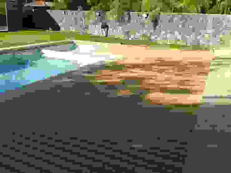 modern  door Grupo Boes, Modern   