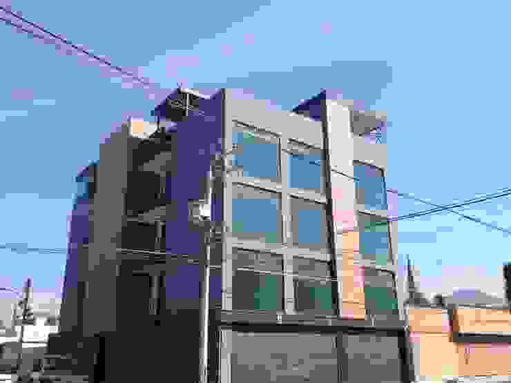 modern  door Grupo Boes, Modern   