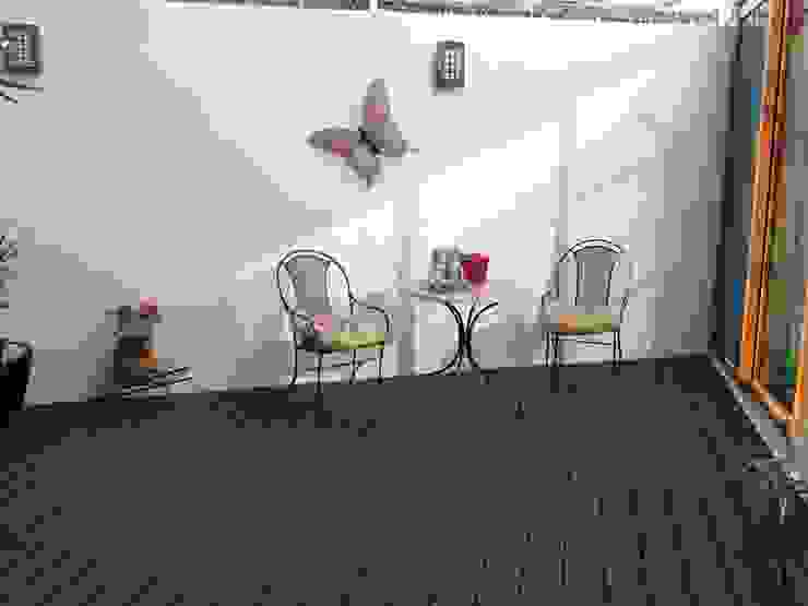 modern  door Grupo Boes, Modern   