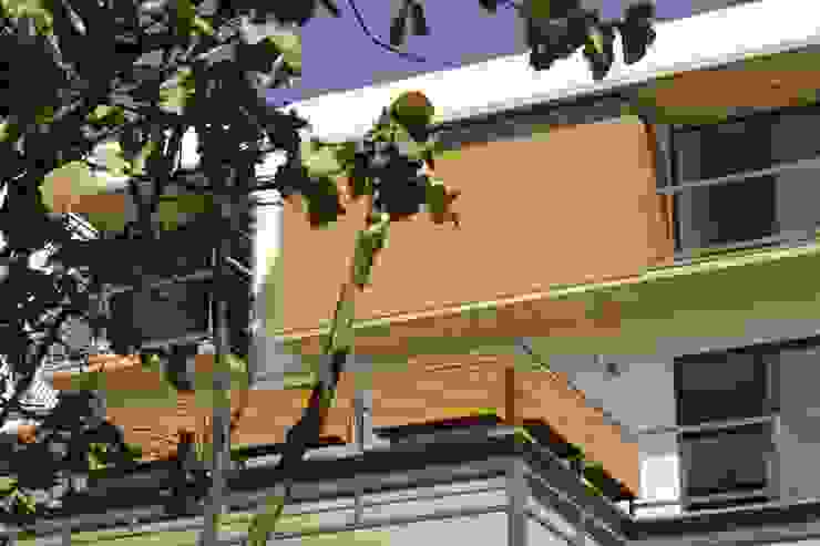 modern  door Grupo Boes, Modern   