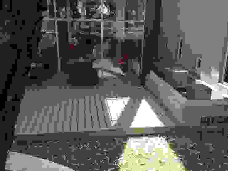 modern  door Grupo Boes, Modern   