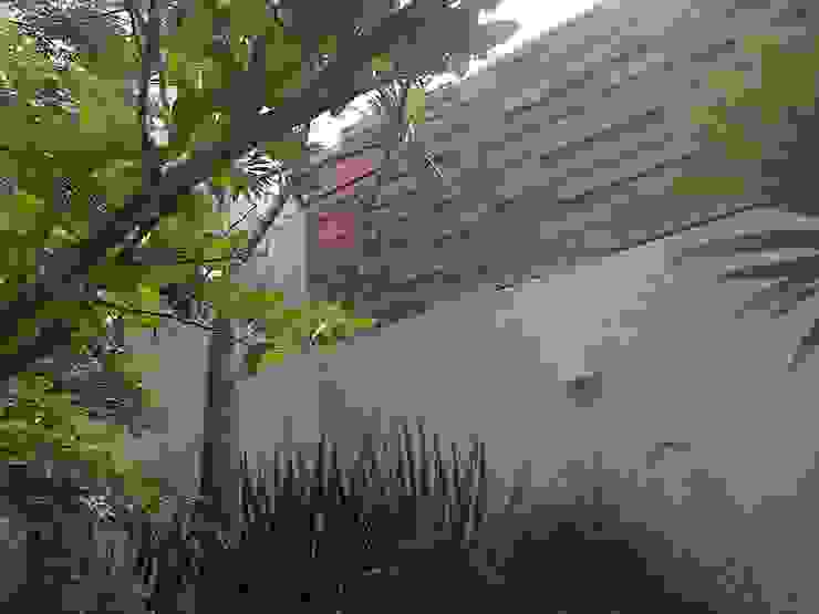 modern  door Grupo Boes, Modern   