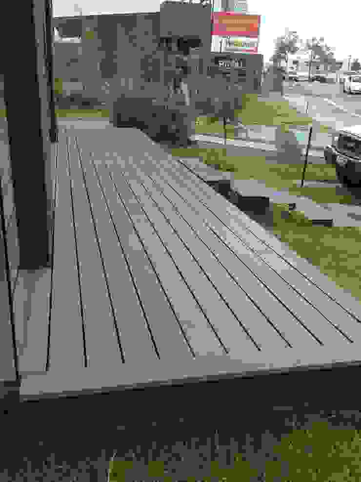 modern  door Grupo Boes, Modern   