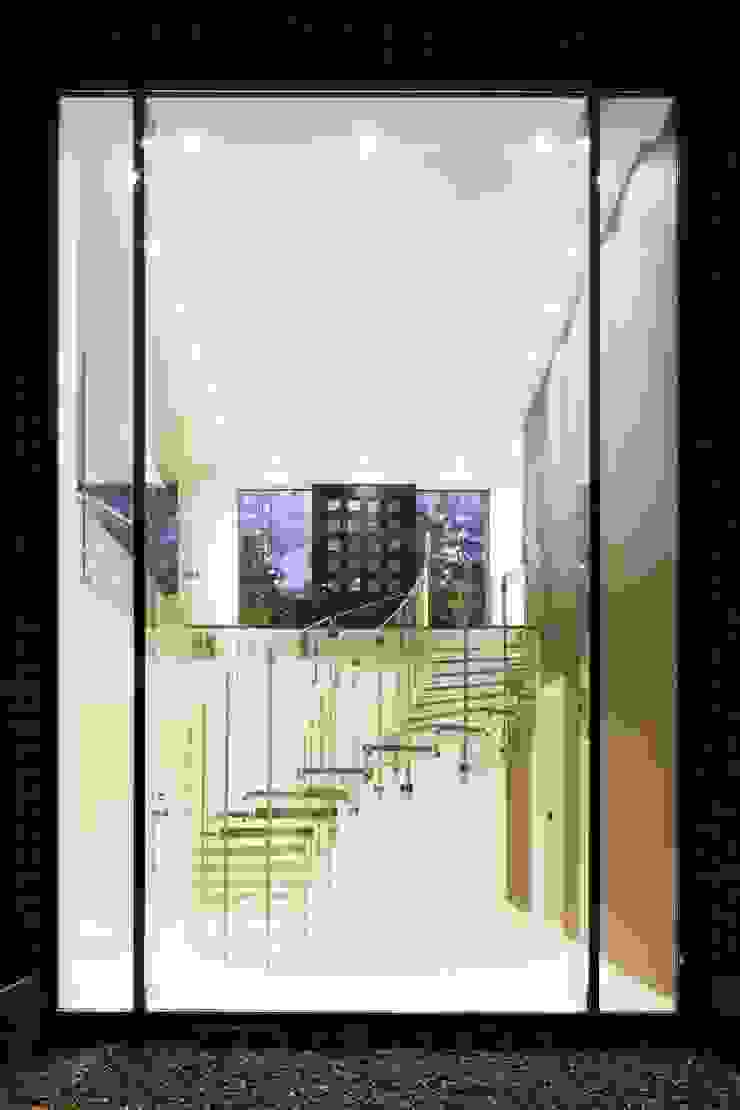 Glastreppen, Glasböden, Glasfassade und Eingangsportal in Surrey, England, Siller Treppen/Stairs/Scale Siller Treppen/Stairs/Scale 계단 유리 투명