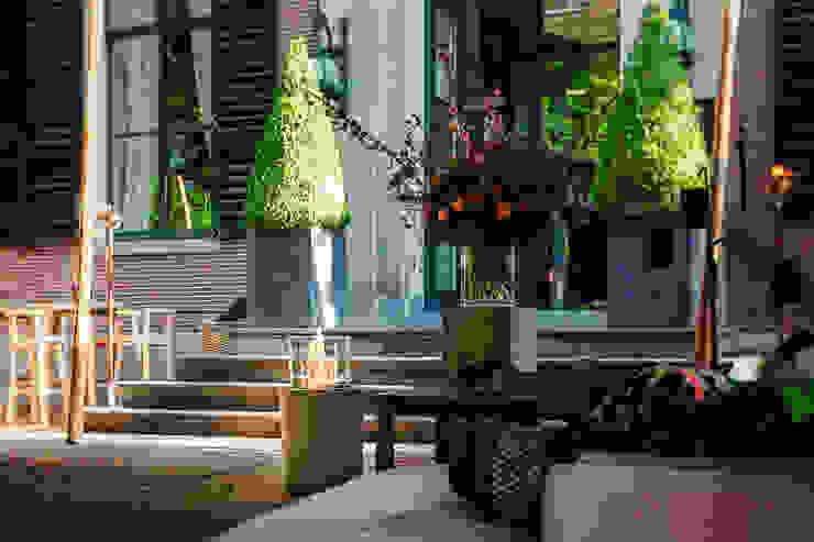 por Planika Fires Eclético