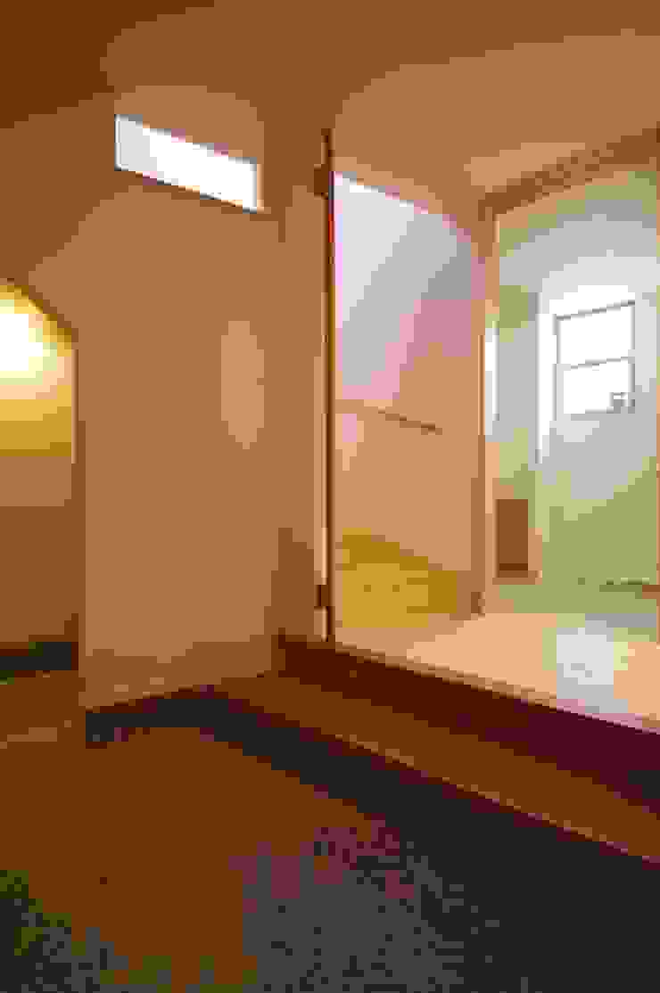 K+Yアトリエ一級建築士事務所 Eclectic style corridor, hallway & stairs