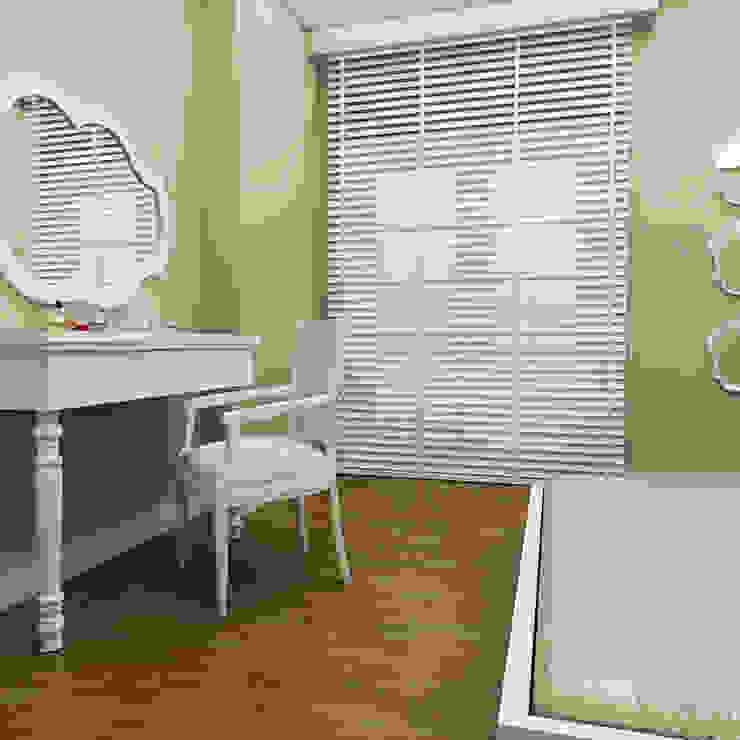 Quartos ecléticos por Niyazi Özçakar İç Mimarlık Eclético