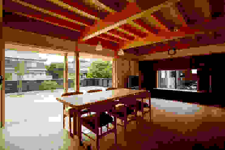 小笠原建築研究室 ห้องทานข้าว ไม้จริง Beige