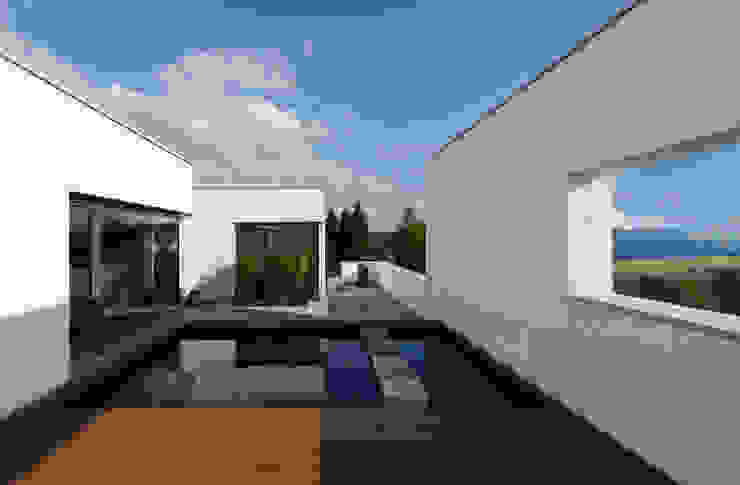 Mehrfamilienhaus_H, Fachwerk4 | Architekten BDA Fachwerk4 | Architekten BDA Moderner Balkon, Veranda & Terrasse