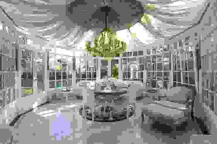 Contemporary Classical Villa in Kemer Golf & Country, Orkun Indere Interiors Orkun Indere Interiors 클래식스타일 온실