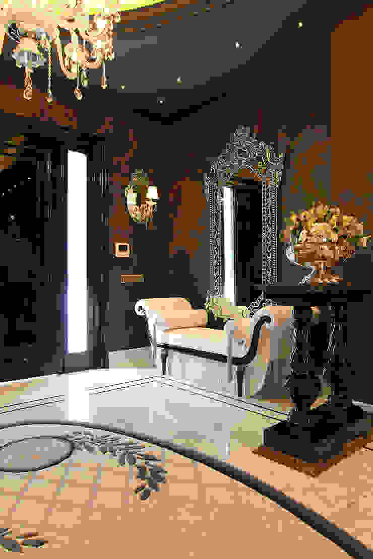 Contemporary Classical Villa in Kemer Golf & Country Orkun İndere Interiors Pasillos, vestíbulos y escaleras clásicas