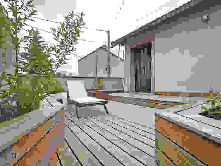 Remodelación de patio pequeño ¡con todo y árbol!