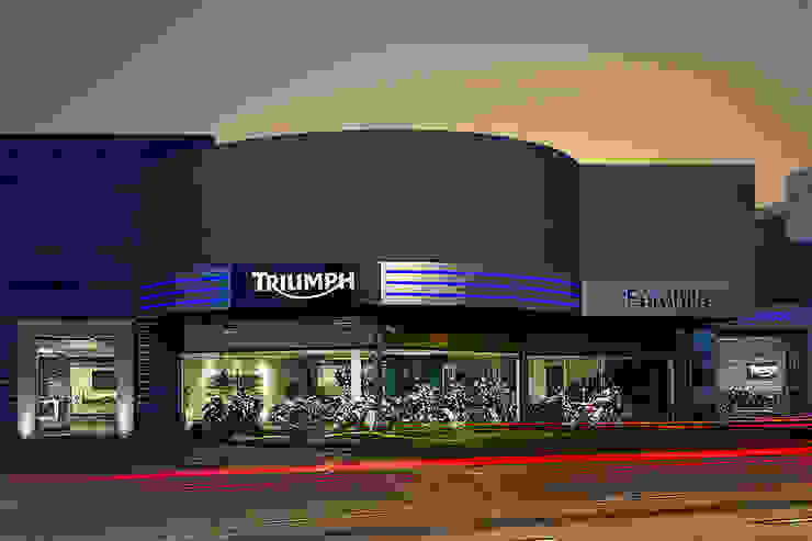 Triumph Porto Alegre RICARDOTRAMONTINA.ART Concessionárias modernas