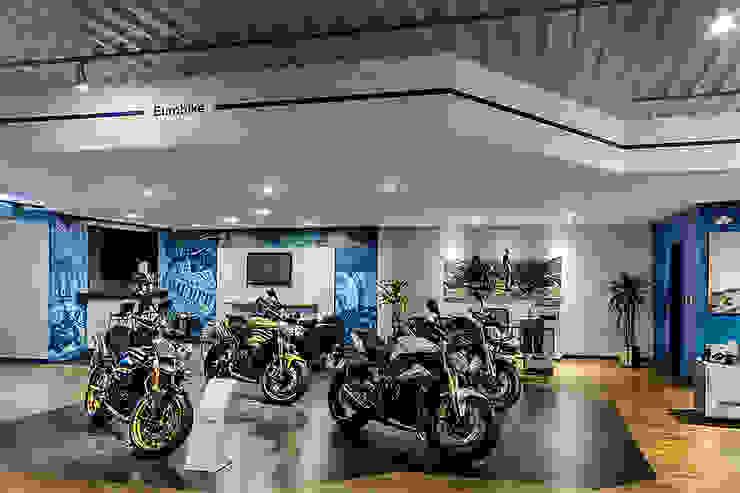 Triumph Porto Alegre RICARDOTRAMONTINA.ART Concessionárias modernas