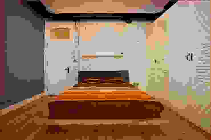 DICLE HOKENEK ARCHITECTURE Modern style bedroom