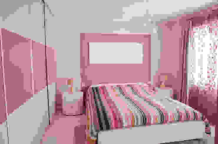 Boulouris - chambre rose, B.Inside B.Inside Moderne slaapkamers