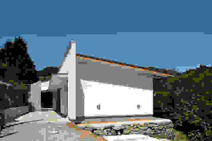 長谷雄聖建築設計事務所 Modern Houses
