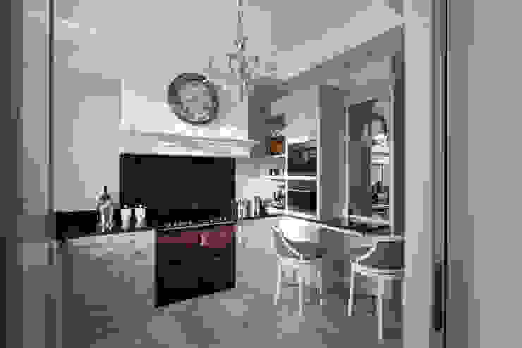 Квартира на набережной., А-Дизайн А-Дизайн オリジナルデザインの キッチン