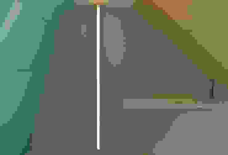 blick an die decke 3rdskin architecture gmbh Ausgefallener Flur, Diele & Treppenhaus