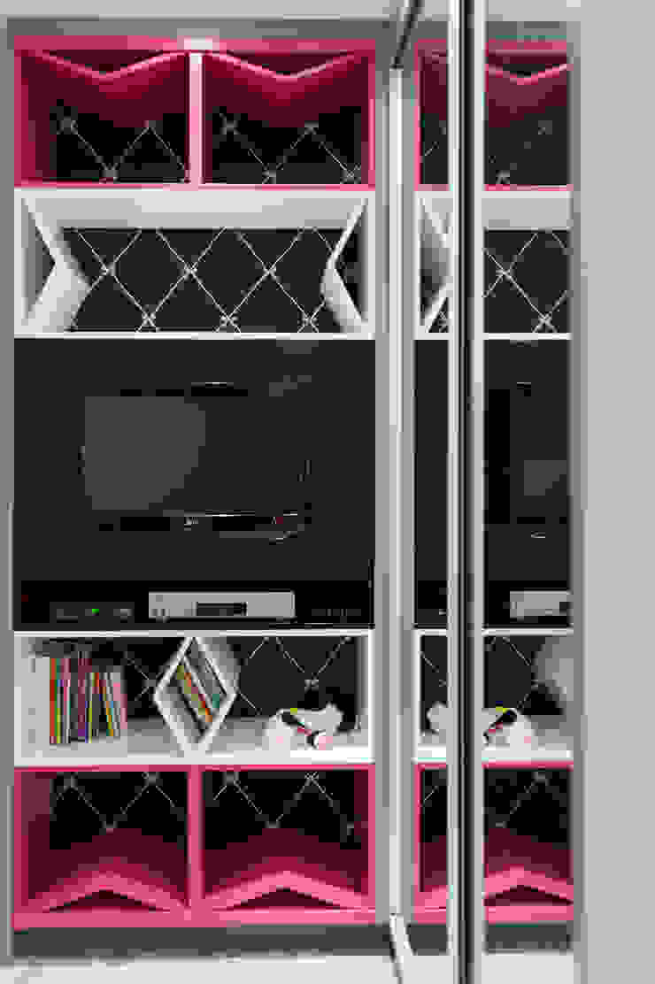 GREISSE PANAZZOLO ARQUITETURA Modern style bedroom