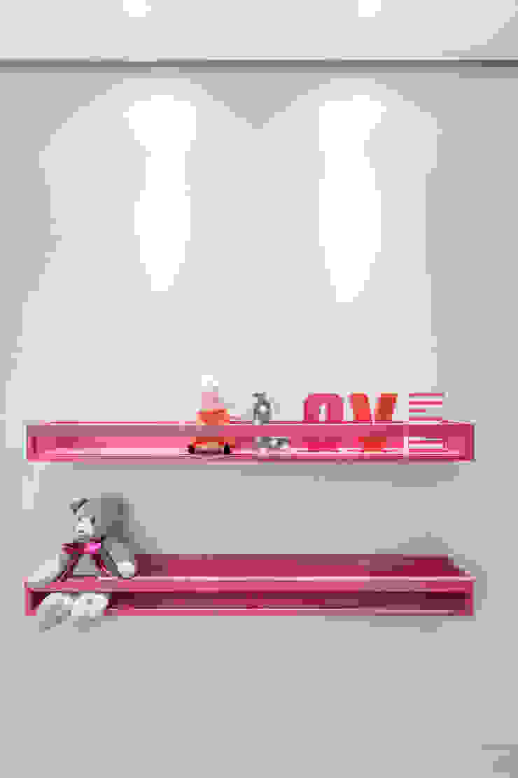GREISSE PANAZZOLO ARQUITETURA Nursery/kid’s room