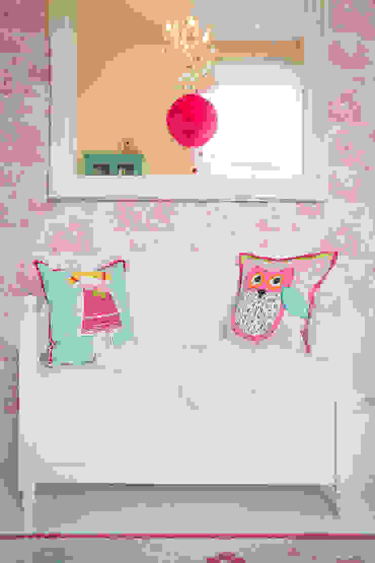 Queens Park House Quartos ecléticos por Honeybee Interiors Eclético