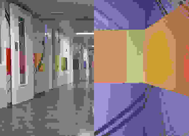 hospital St.Antonius Nieuwegein, Workingbert Workingbert Стены и пол в стиле модерн Обои