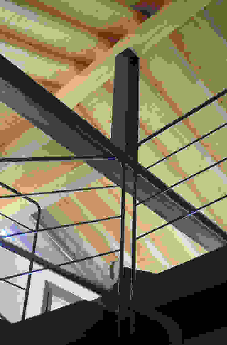 supercake Modern corridor, hallway & stairs