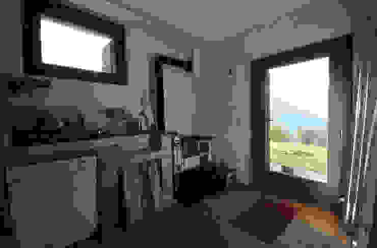 supercake Rustic style dining room