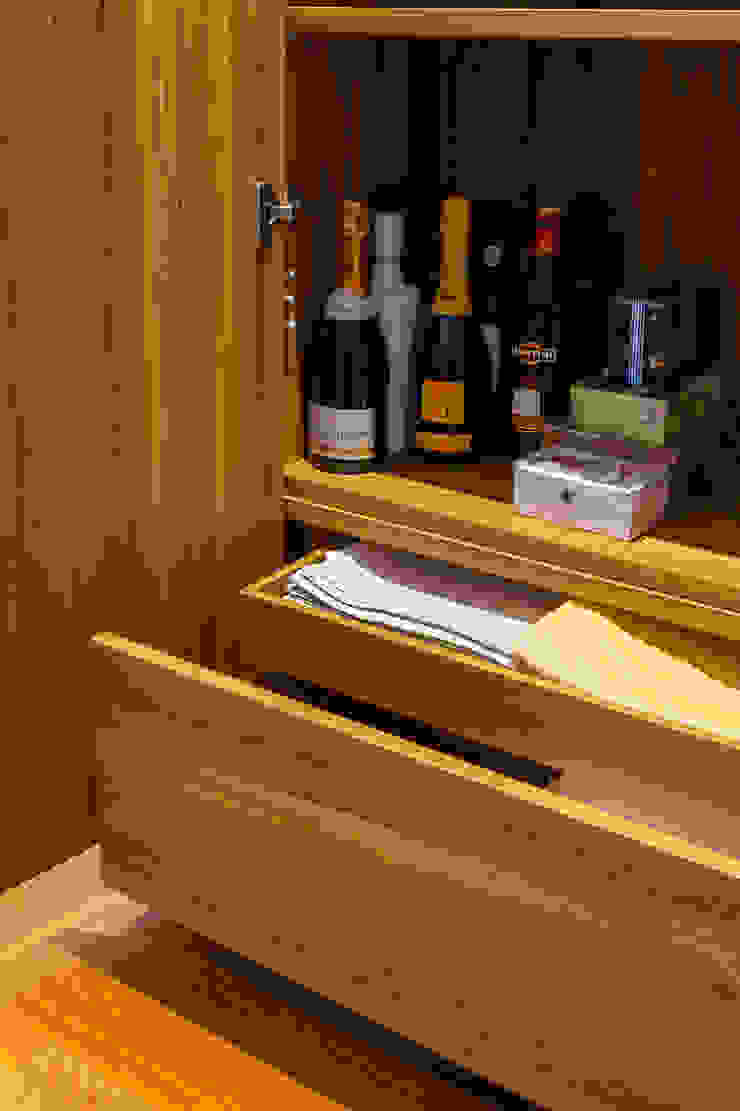 Traço Magenta - Design de Interiores 다이닝 룸드레서 & 사이드보드