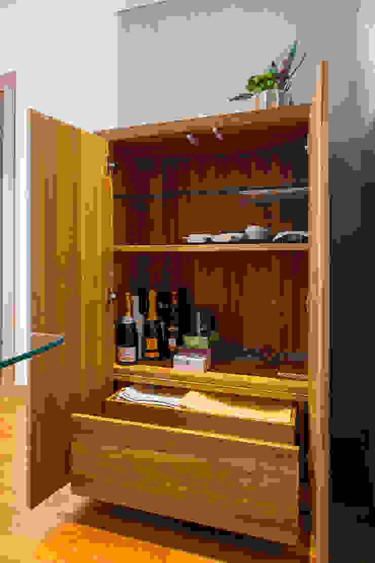 Traço Magenta - Design de Interiores 다이닝 룸드레서 & 사이드보드