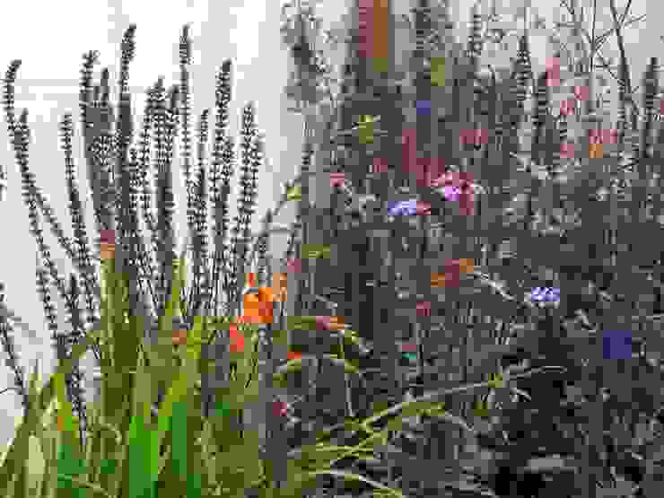 Traditional and Contemporary Mix Cherry Mills Garden Design Giardino moderno