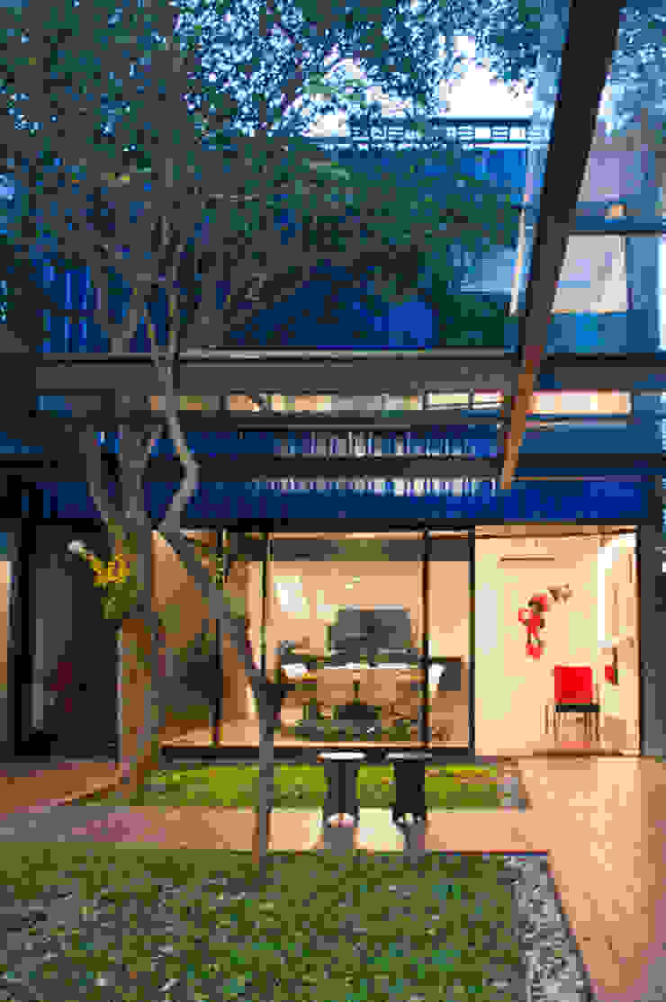 MM18 Arquitetura Offices & stores