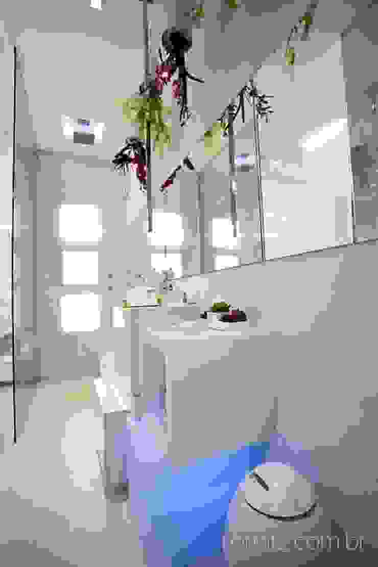 Banheiro do Loft do Futuro Casas de banho minimalistas por Espaço do Traço arquitetura Minimalista