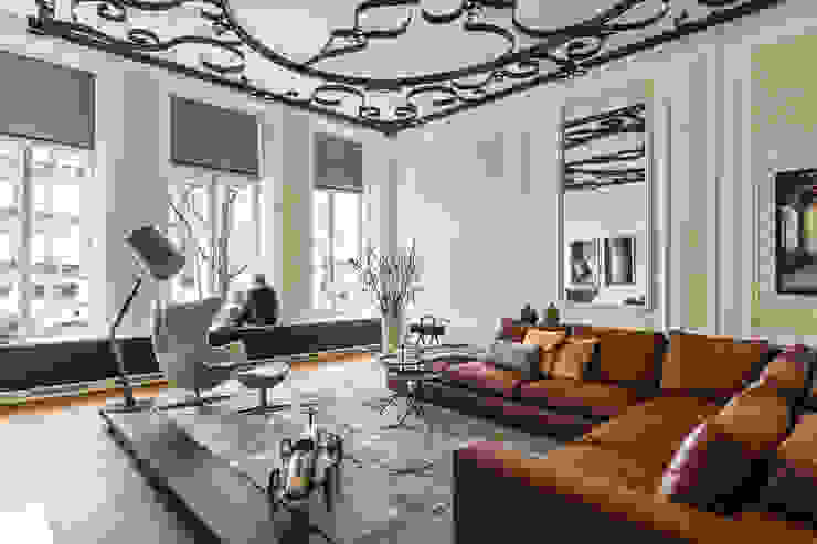 ​Modern en monumentaal wonen aan de gracht, Sigrid van Kleef & René van der Leest - Studio Ruim Sigrid van Kleef & René van der Leest - Studio Ruim Moderne Wohnzimmer
