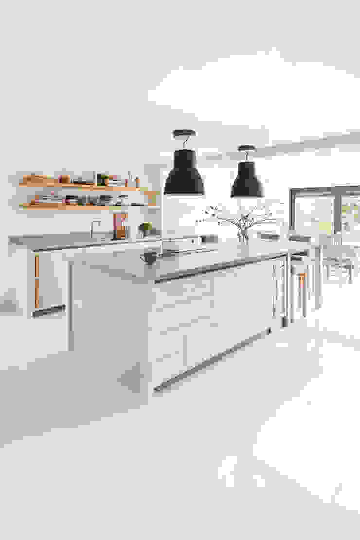 Interiors Adam Carter Photo Modern Kitchen