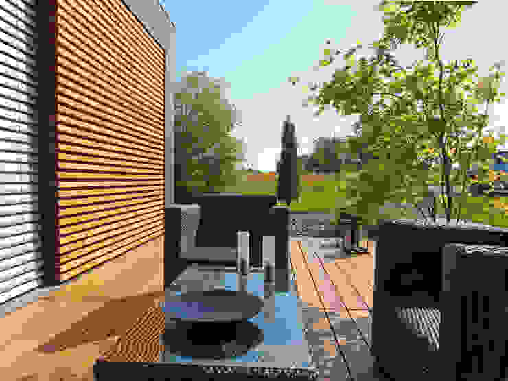 Musterhaus "freelance", smartshack smartshack Balkon, Beranda & Teras Modern
