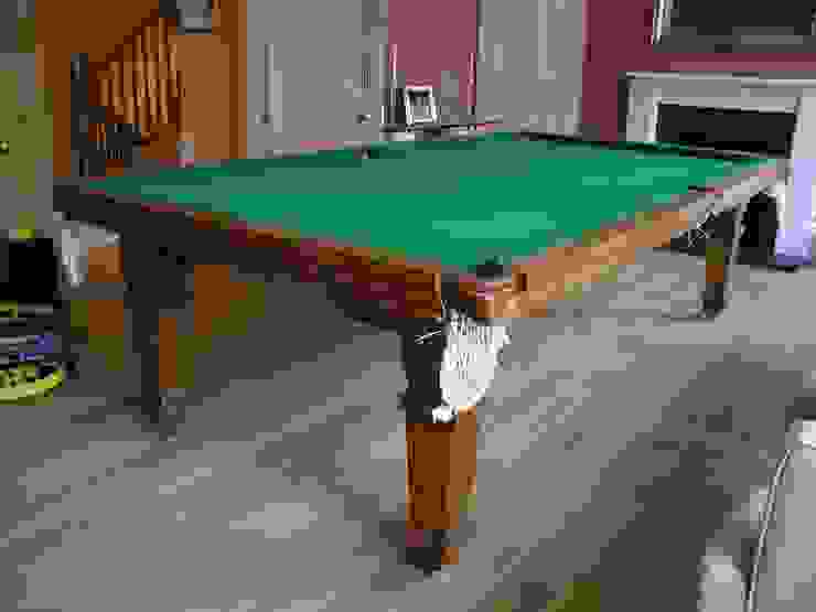 9 ft Heston Convertible Dining Table, suitable for playing snooker or pool. HAMILTON BILLIARDS & GAMES CO LTD Dining roomTables