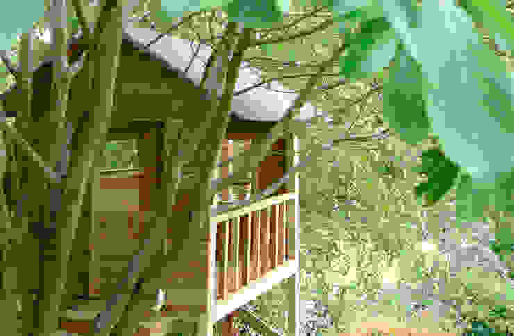 Treehouse wayne maxwell Rustikaler Garten