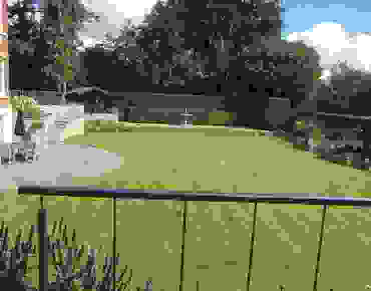 Large Contemporary Family Garden Design Kenley Surrey Homify