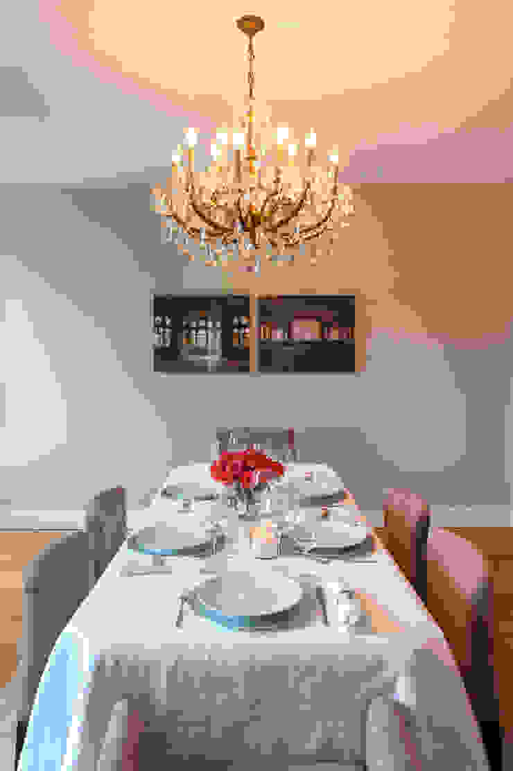 Staging Factory Ruang Makan Klasik