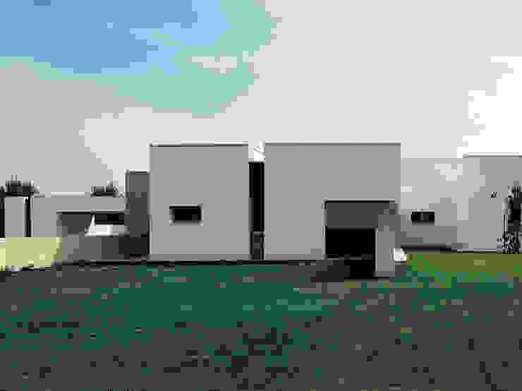 STUDIO LONGHEU Minimalist house