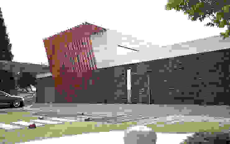 Дом-бетон Grynevich Architects Дома в стиле минимализм