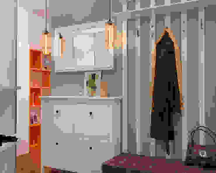 Мария Трифанова Scandinavian style corridor, hallway& stairs