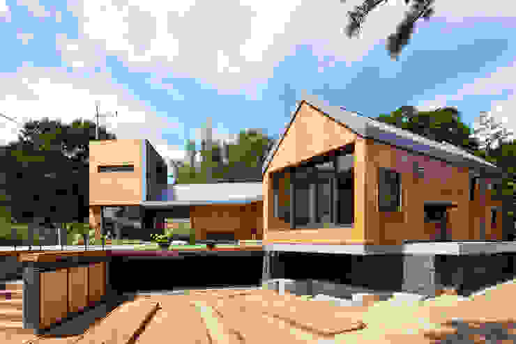 hyunjoonyoo architects Modern style gardens