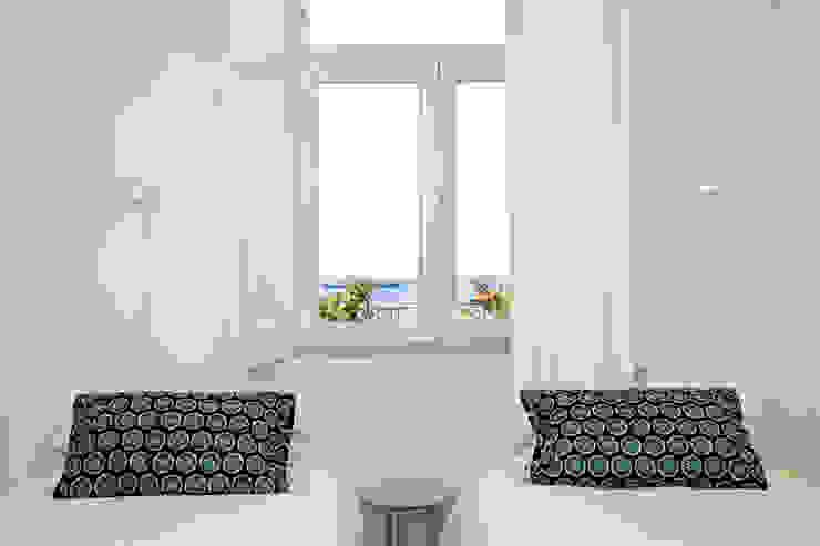 DOUBLE BEDROOM Staging Factory Quartos mediterrânicos