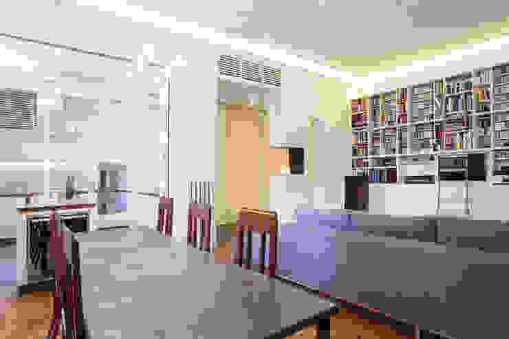 Appartamento a Milano, bdastudio bdastudio Soggiorno moderno