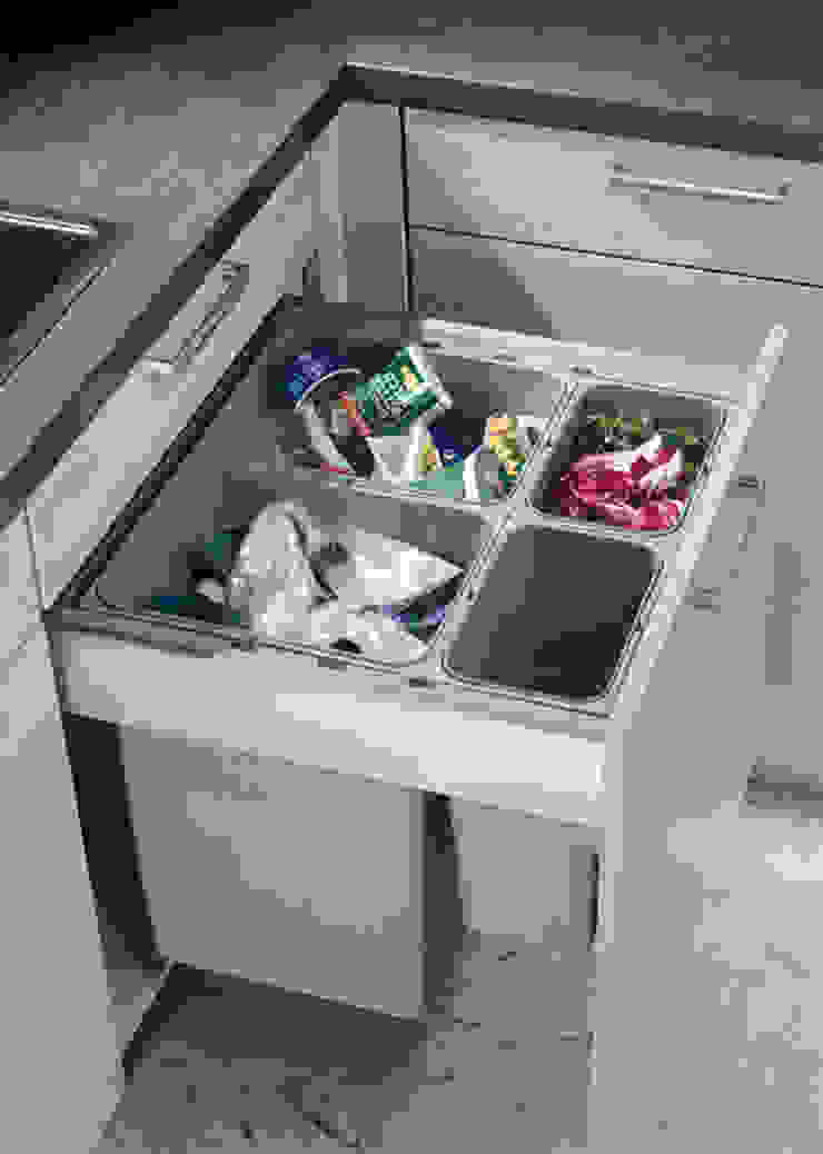 Pull out waste bins Urban Myth 現代廚房設計點子、靈感&圖片 儲櫃