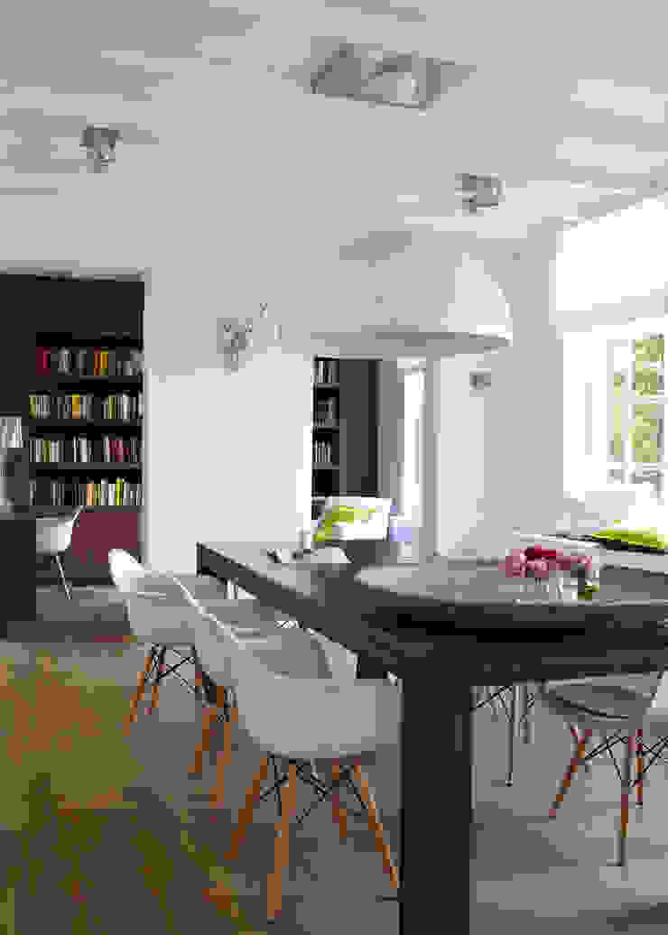 Villa Borkeld, reitsema & partners architecten bna reitsema & partners architecten bna Country style dining room